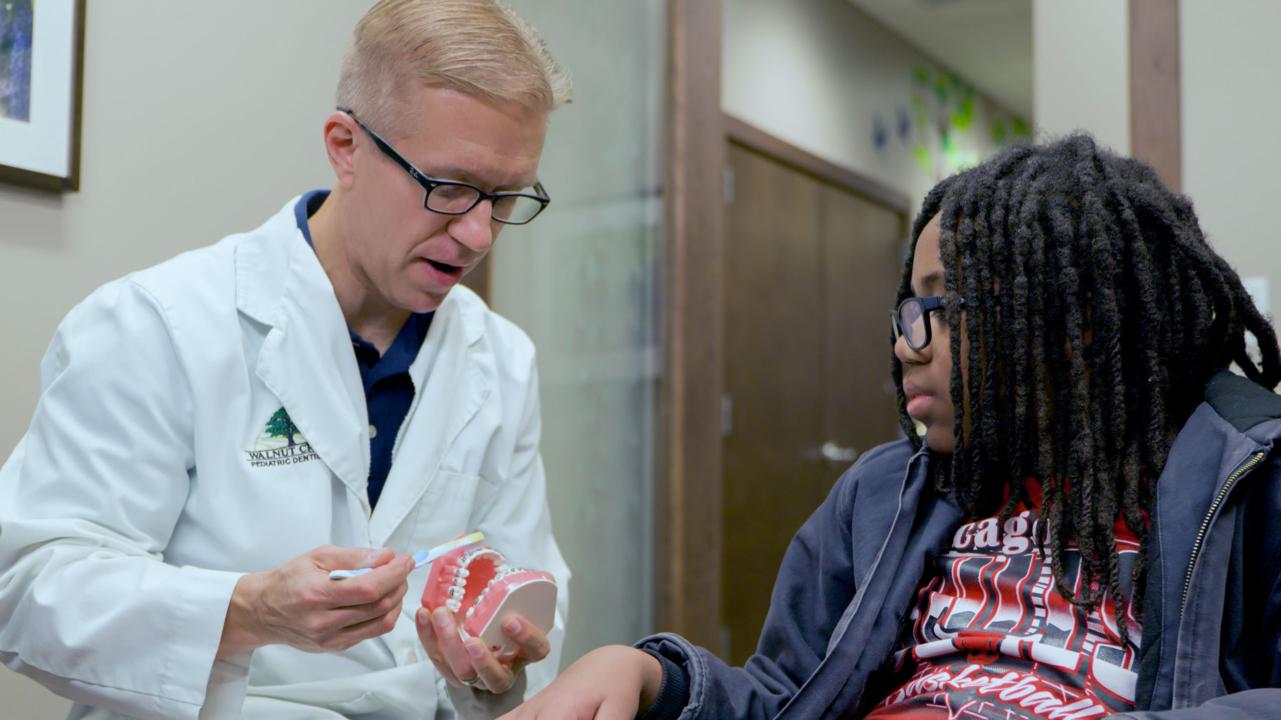 Pediatric Dentist Offering Dental Fillings